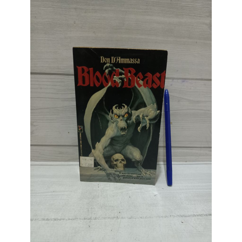 ENGLISH NOVEL Blood Beast BY Don DAmmassa