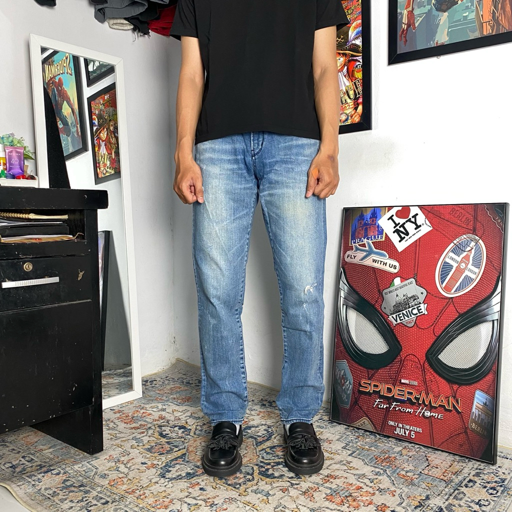 ICING RIPPED STRETCH BLUE JEANS