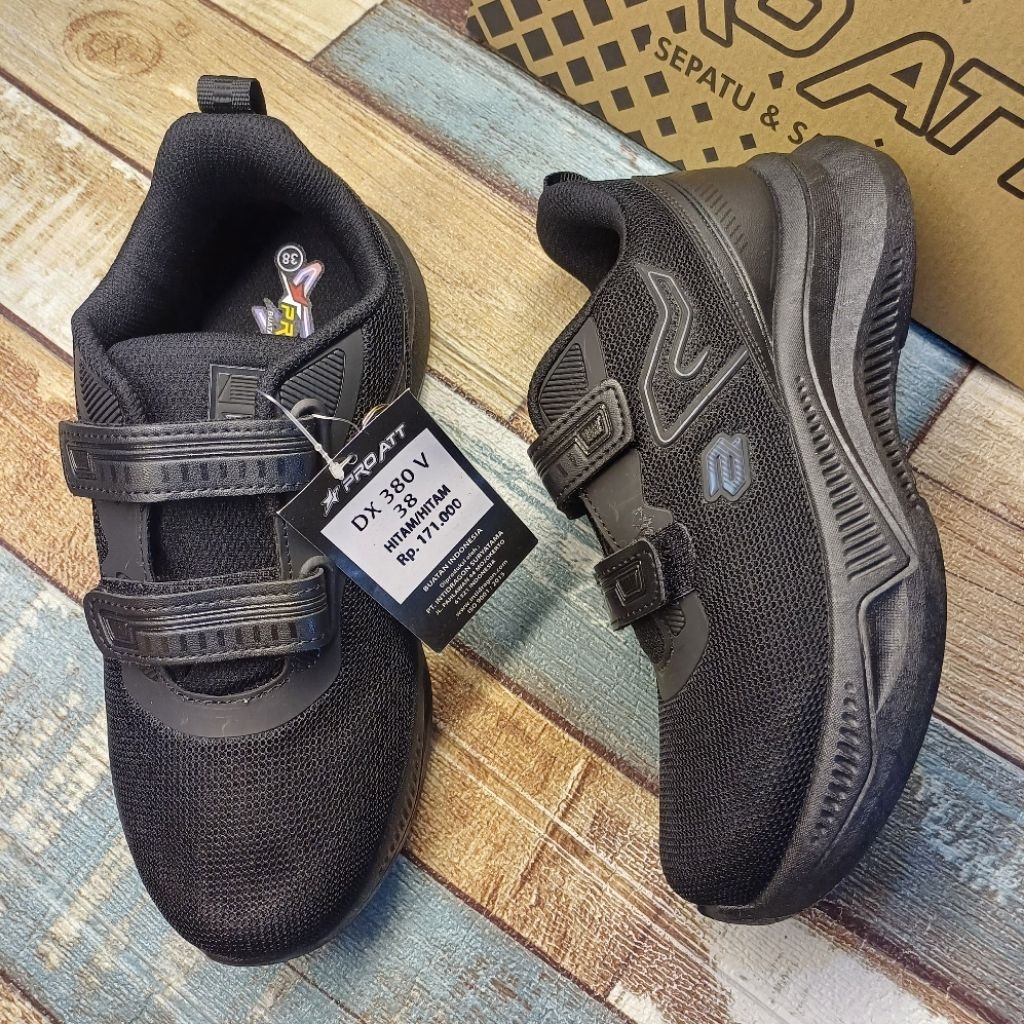Pro att รองเท้านักเรียนกาว DX 380