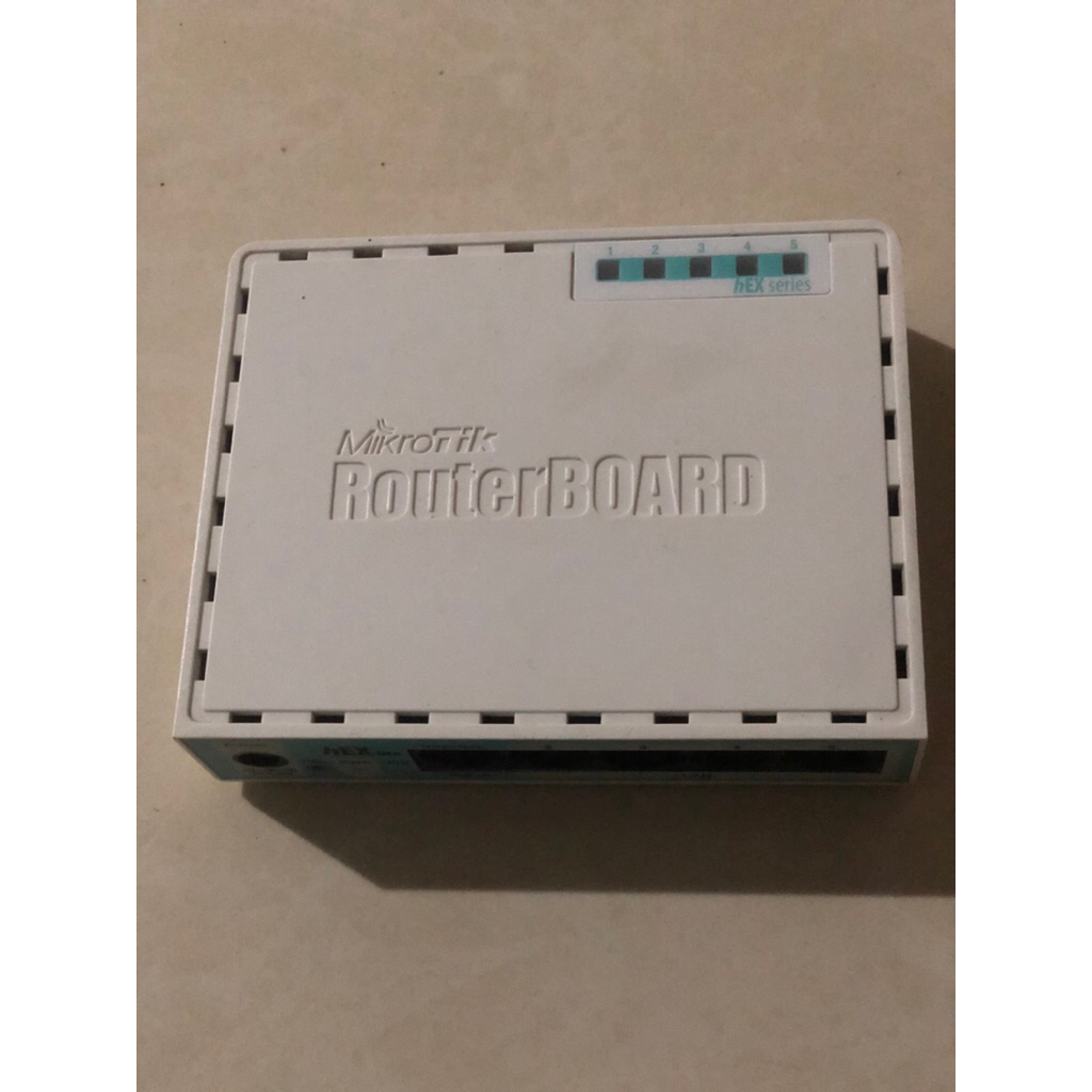 Mikrotik rb750r2 ซีรีส์หกเหลี่ยม