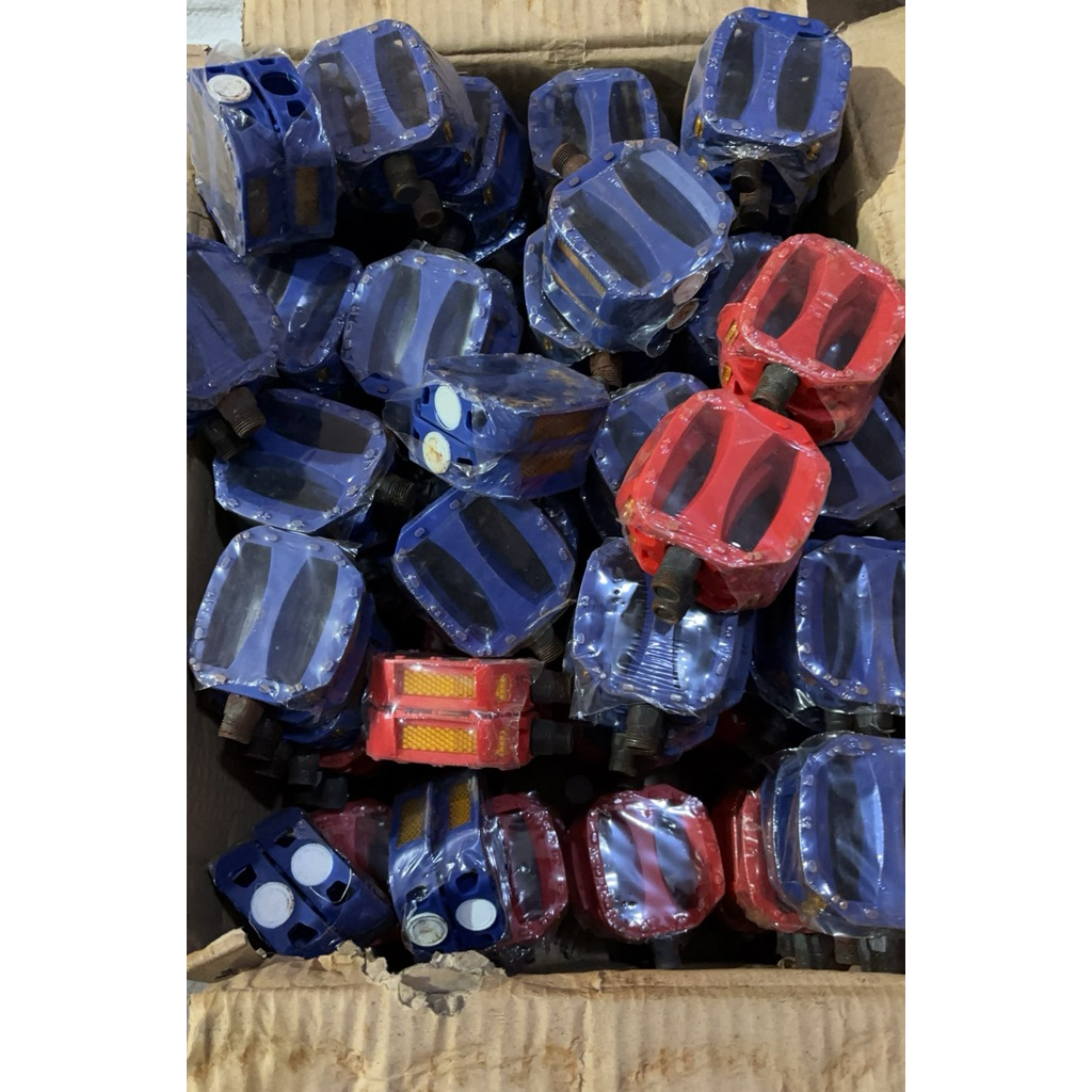 ใช้คู่กับ KArAT เพลาขนาดใหญ่เหยียบ 9/16 M153 ยางรถจักรยานเด็ก 12 16 18 PAIR