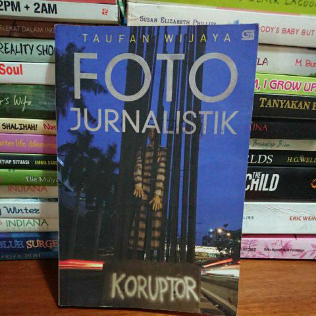 JOURNALISTIC PHOTO (TAUFAN WIJAYA)