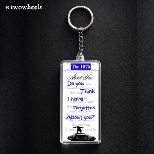 พวงกุญแจ 1975/ACRYLIC KEYCHAIN/THE 1975