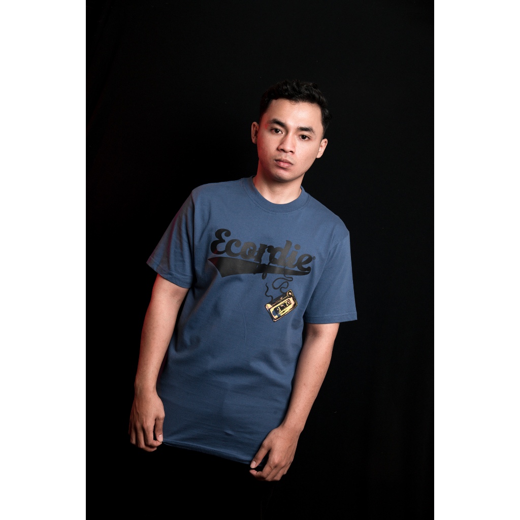 Ecordie " FELLOW-3" เสื้อยืดแขนสั้นลําลอง