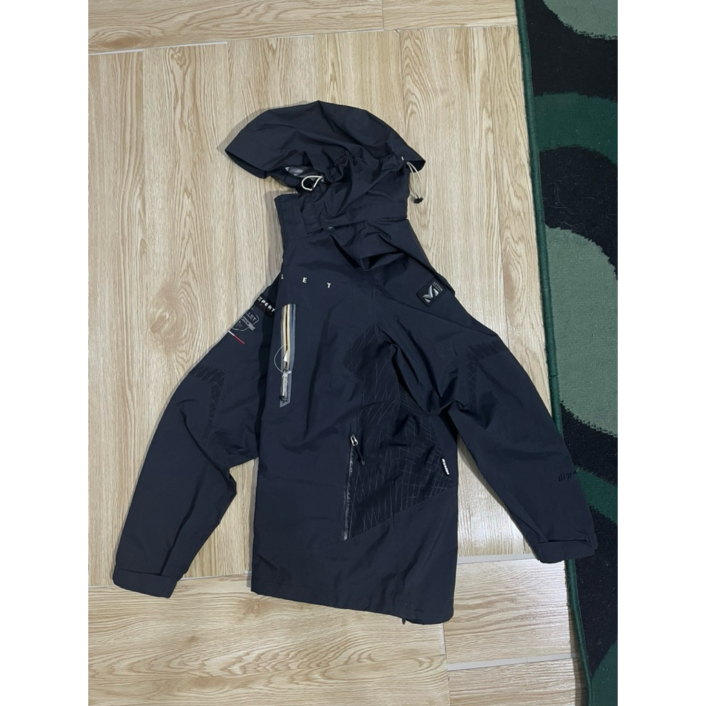 เสื้อแจ็คเก็ต MILLET