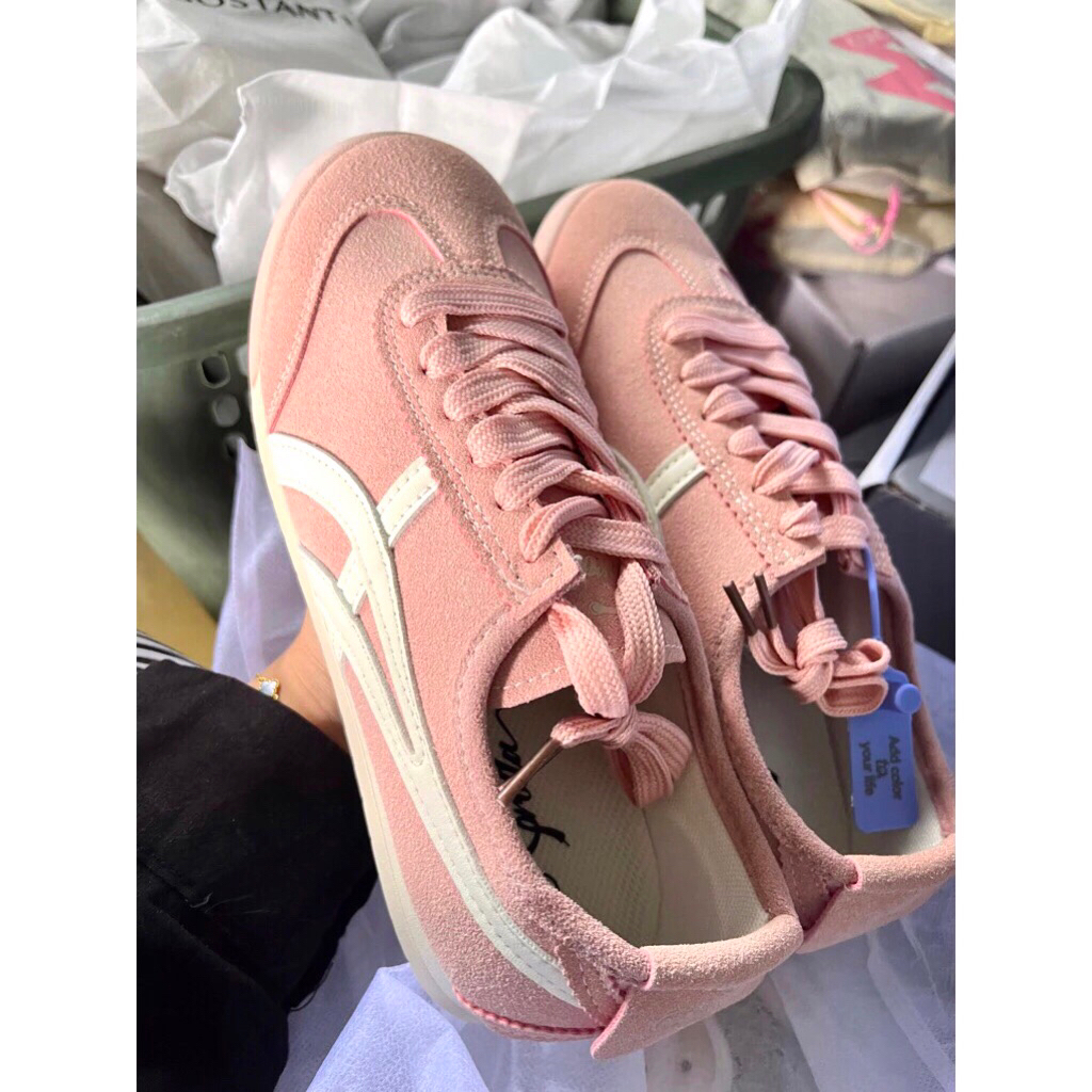 รองเท้า corolla ดั้งเดิม (ตัวอย่าง)