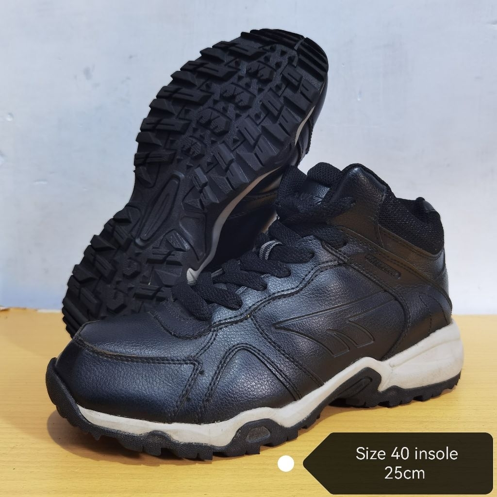 HI-TEC MID WP 40 รองเท้าเดินป่า