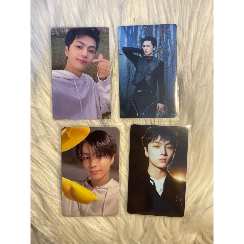 โฟโต้การ์ดอย่างเป็นทางการของ Jay enhypen