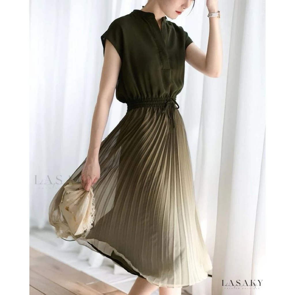 Club Monaco Ombre Pleated Midi Dress สีเขียวมะกอก