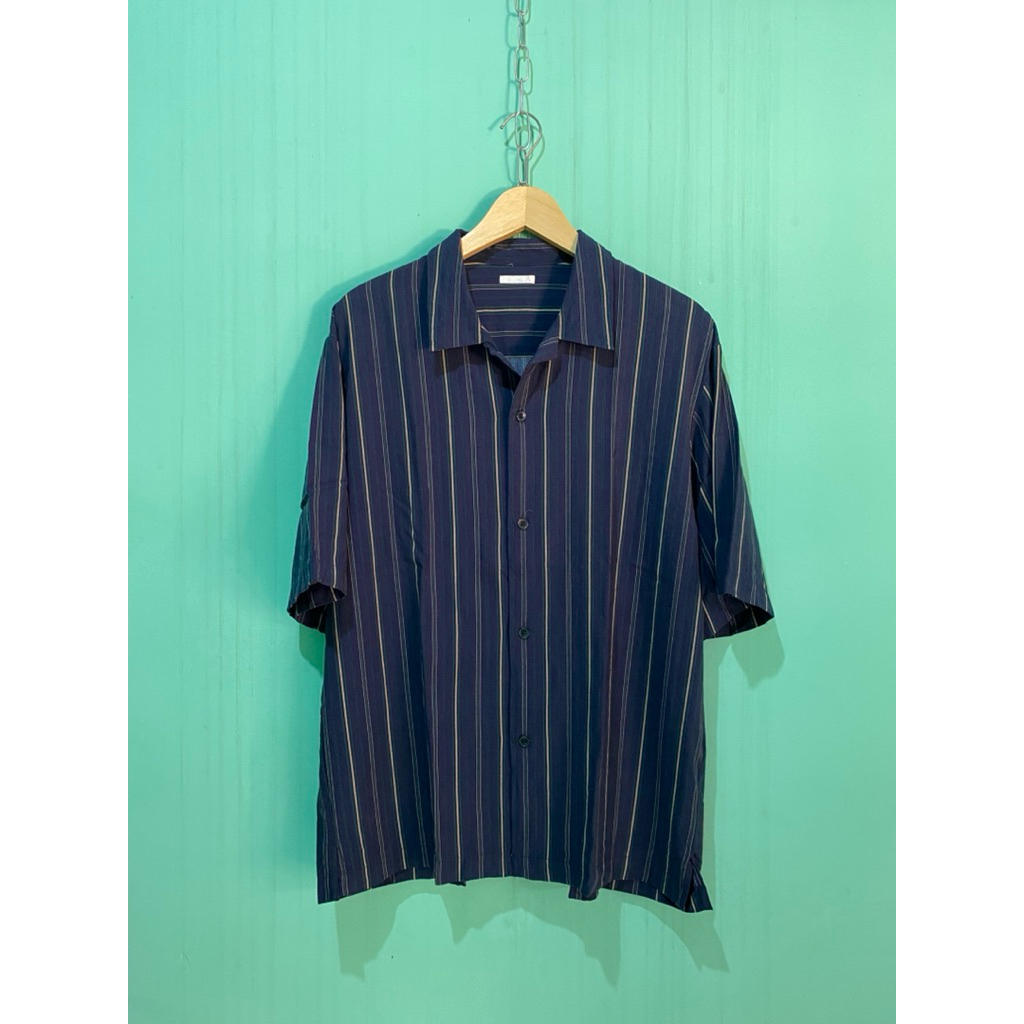 KEMEJA GU เสื้อเชิ้ตเปิดคอปกผู้ชาย