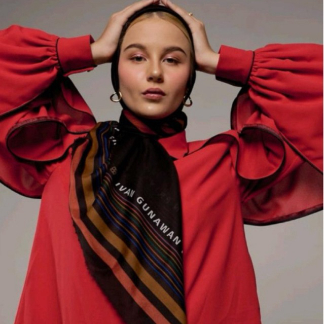 IVAN GUNAWAN PRIVE - Simply Prive Black Scarf Square Hijab ORIGINAL Hijab By IVAN GUNAWAN