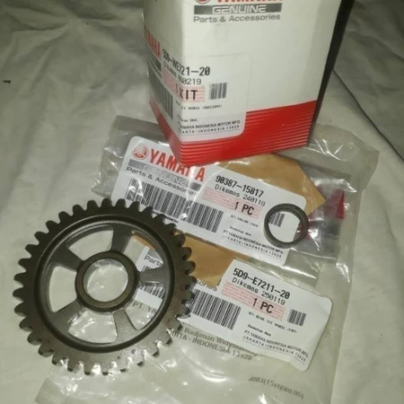 GEAR RATIO GEAR 1 VEGA ZR NEW JUPITER Z 2010 34T + BOSS PN. 5D9-WE721-20 เดิม YAMAHA