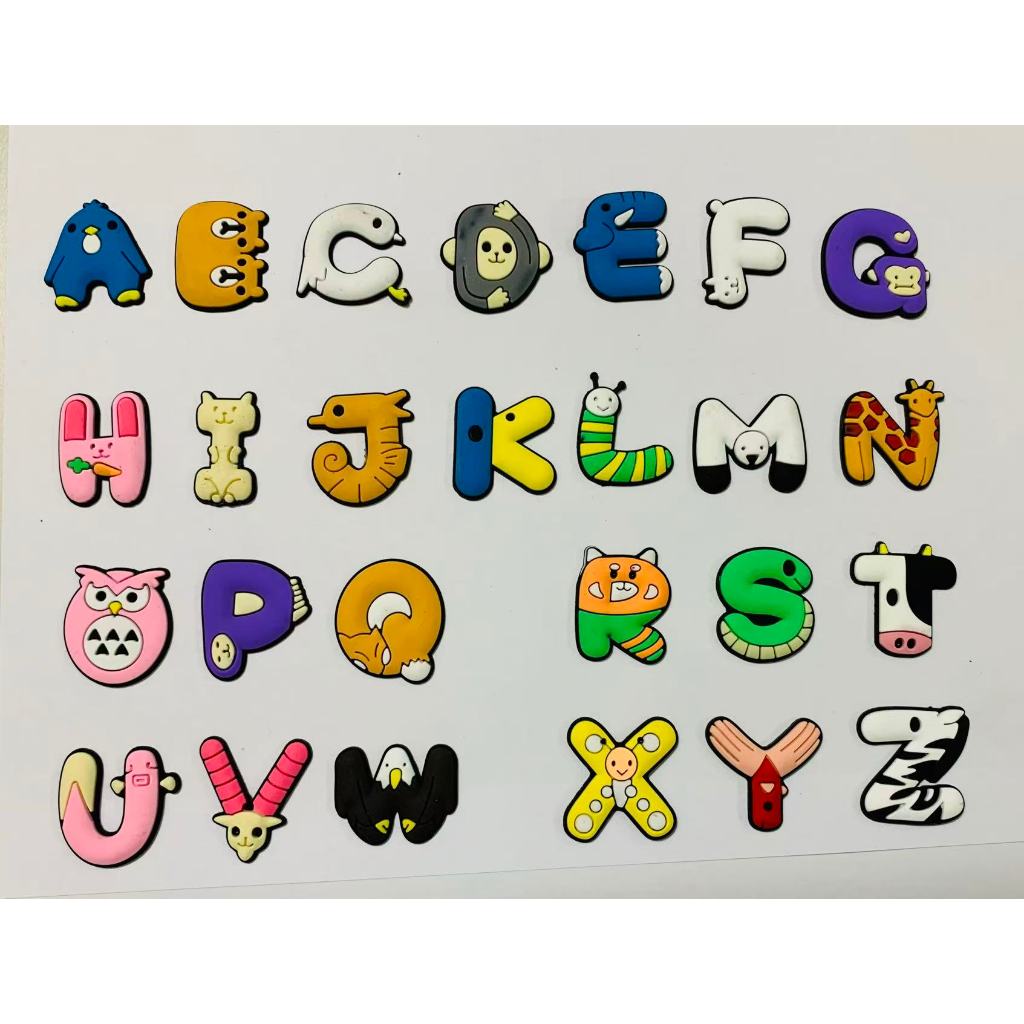 Jibbitz Charm ตัวอักษร Jibbitz ABCD อุปกรณ์เสริม Pin รองเท้าแตะรองเท้าตกแต่งที่สวยงาม Jibbitz ตัวอัก