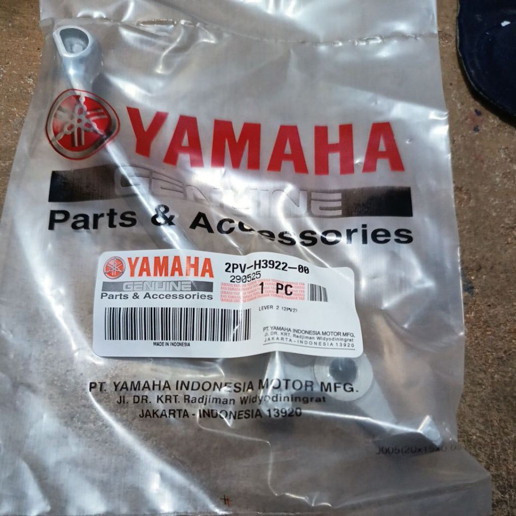 YAMAHA AEROX NMAX MX KING RIGHT HANDLE (2PV-H3922-00)