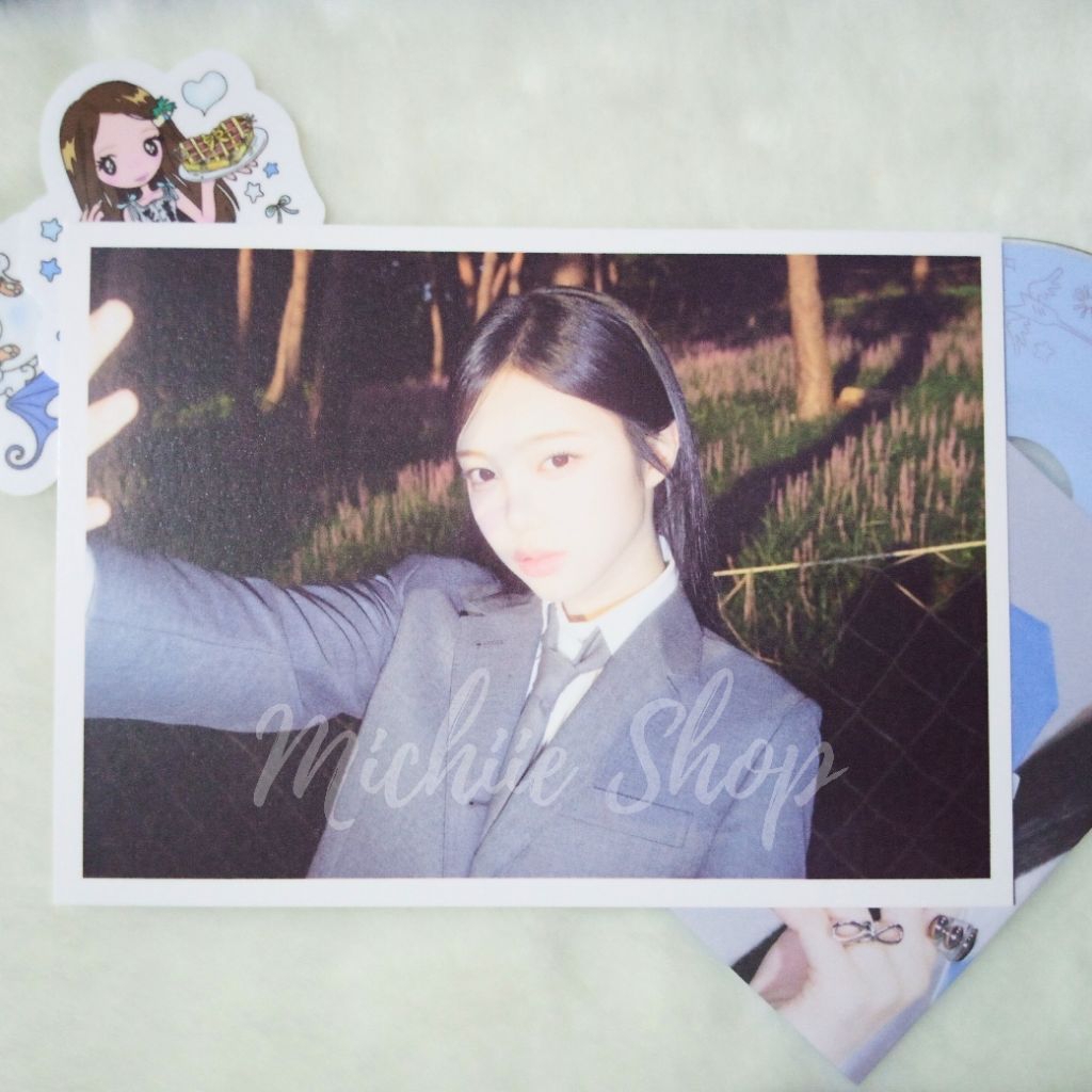 โปสการ์ด Hearts2Hearts Ian Focus Rule เวอร์ชันหนังสือ | โปสการ์ด ian (B) Focus Rule Book อย่างเป็นทา