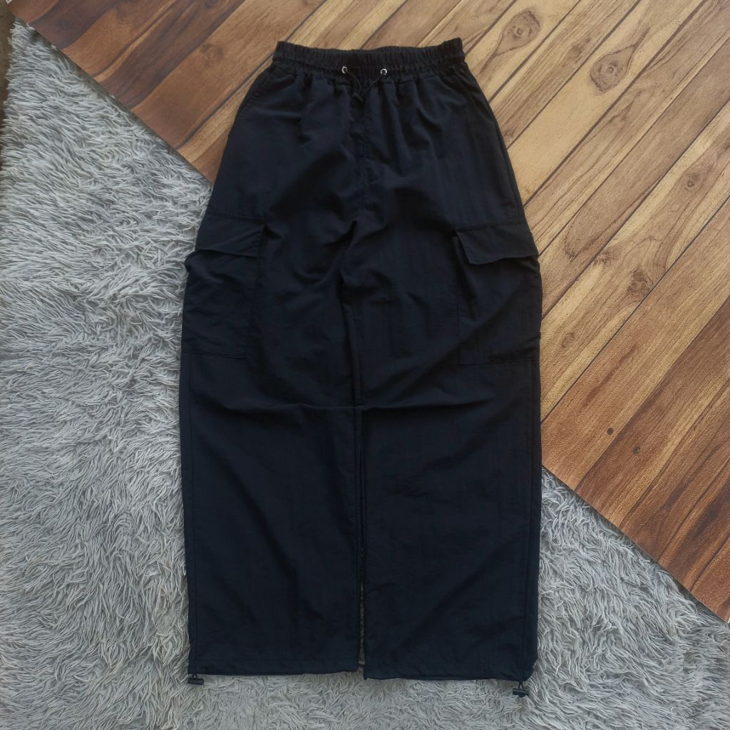 Super Wide Balloon Cargo Baggy Parachute Nylon Pants Bei Black Tracking Hiking Outdoor Running Pants