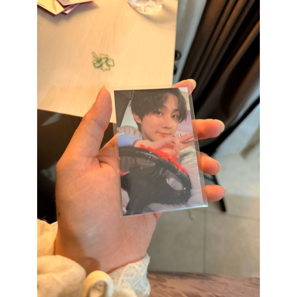 Photocard OFFICIAL เสื้อสเวตเตอร์ ENHYPEN JUNGWON กล่องวันหยุด