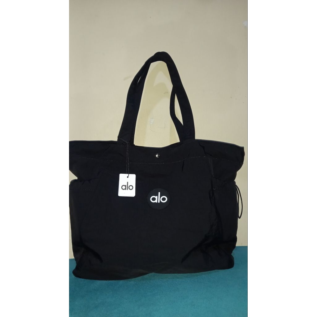 ALO Totebag กระเป๋าผู้หญิง ALO bag