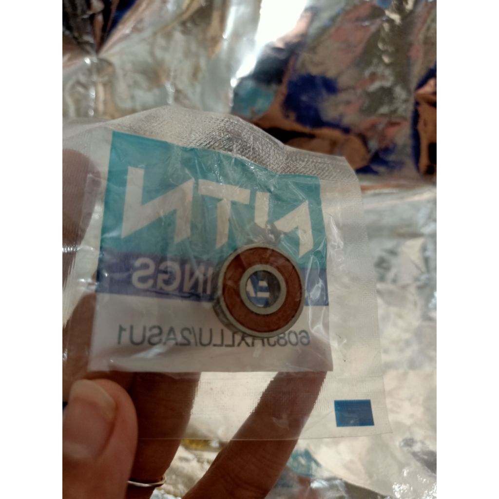 LAHER BEARING 608LLU NTN