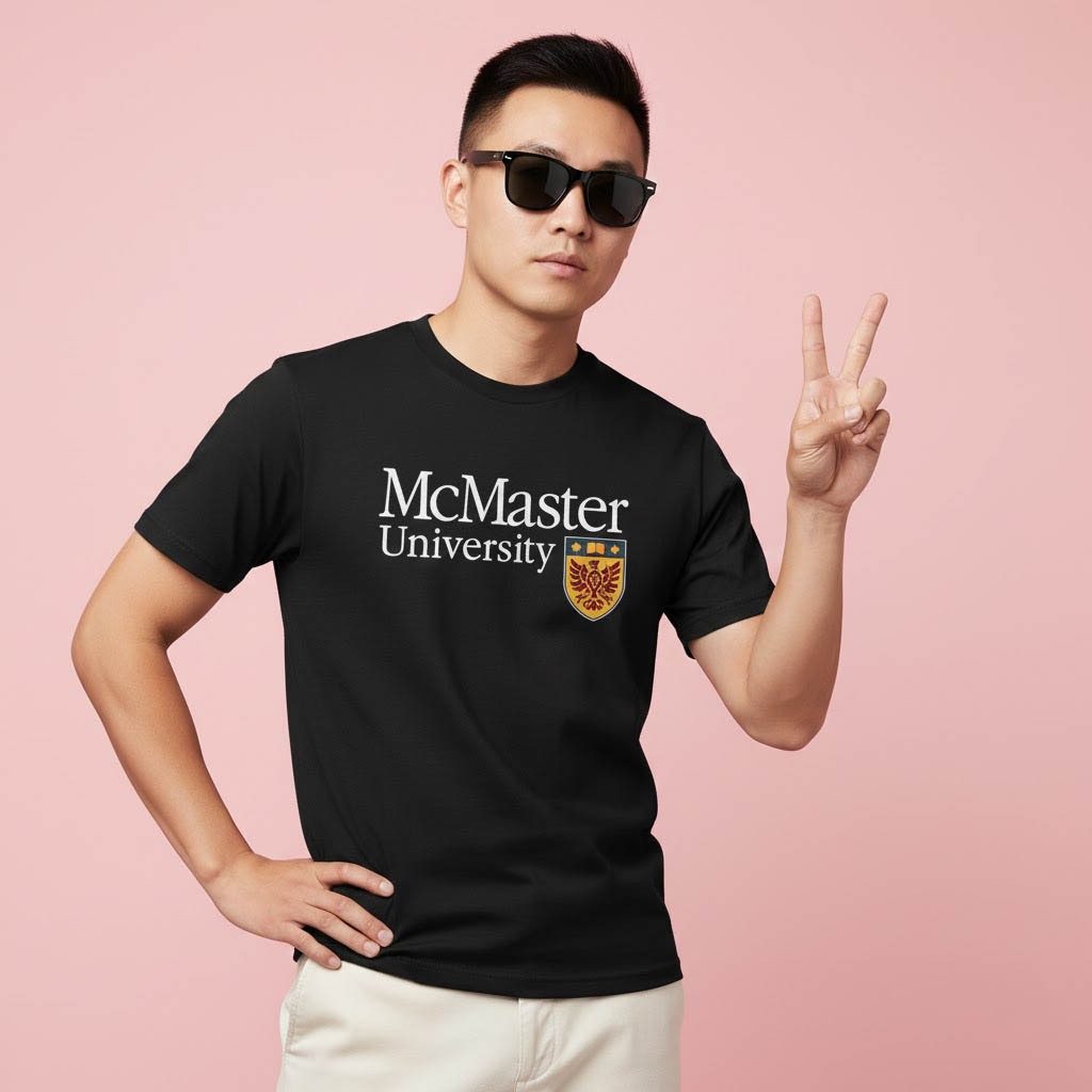 McMaster University Canada เสื้อยืดหวีผ้าฝ้าย Unisex Distro Clothing