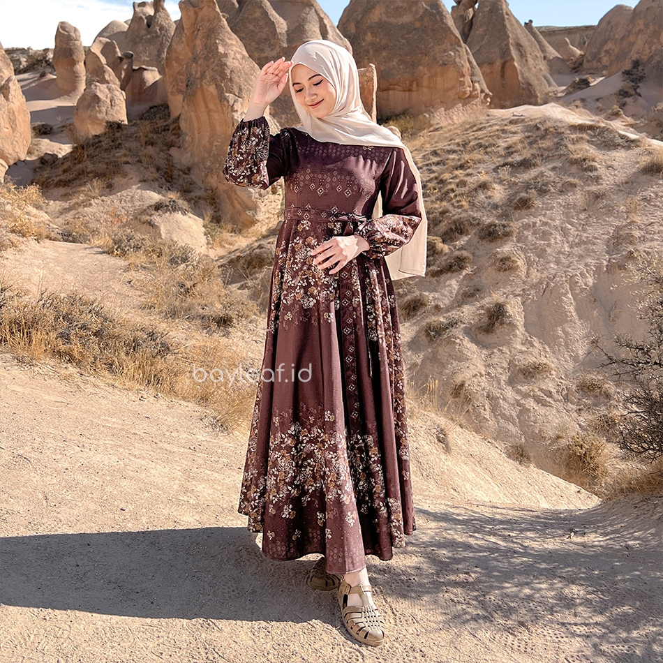 EMILIA MAXI DRESS RAYA SERIES พรีเมี่ยมจาก BAYLEAF.ID