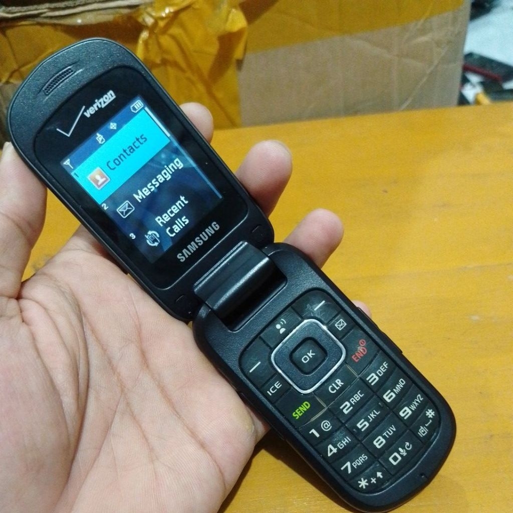 Samsung fold sch - u365 UD verizone edition ระดับด้านนอกสามารถใช้สําหรับจอแสดงผลได้