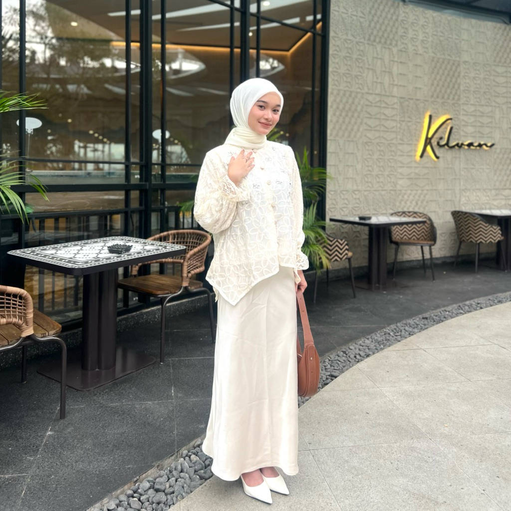 Yona Blouse - By Namu Outfit