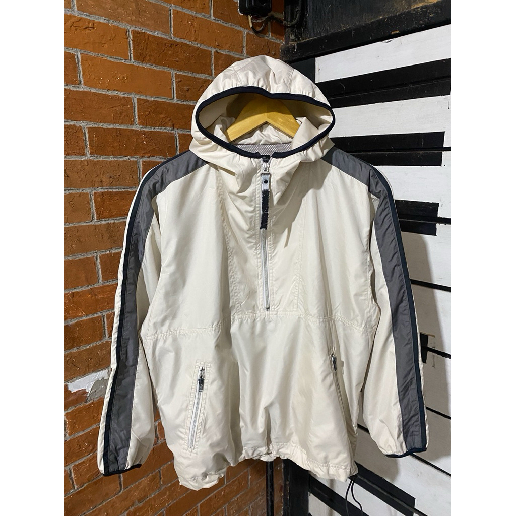 เสื้อแจ็คเก็ต Ellesse