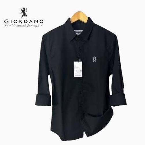 KEMEJA Giordano เสื้อเชิ้ตสีดําผู้ชายแขนยาวทรงสลิมฟิตลําลอง