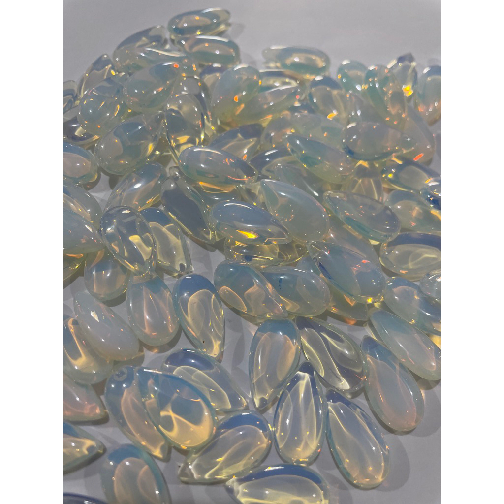 พลอยมูนสโตน//opalite