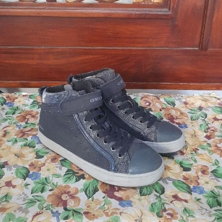 สาวสูง Geox*********