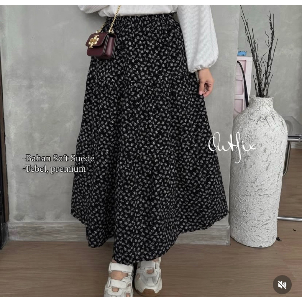 กระโปรง Zelle Outfix