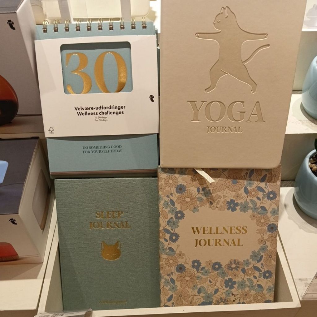 [JASTIP FLYING TIGER] Wellness Yoga Sleep 30 Day Challenge Journal