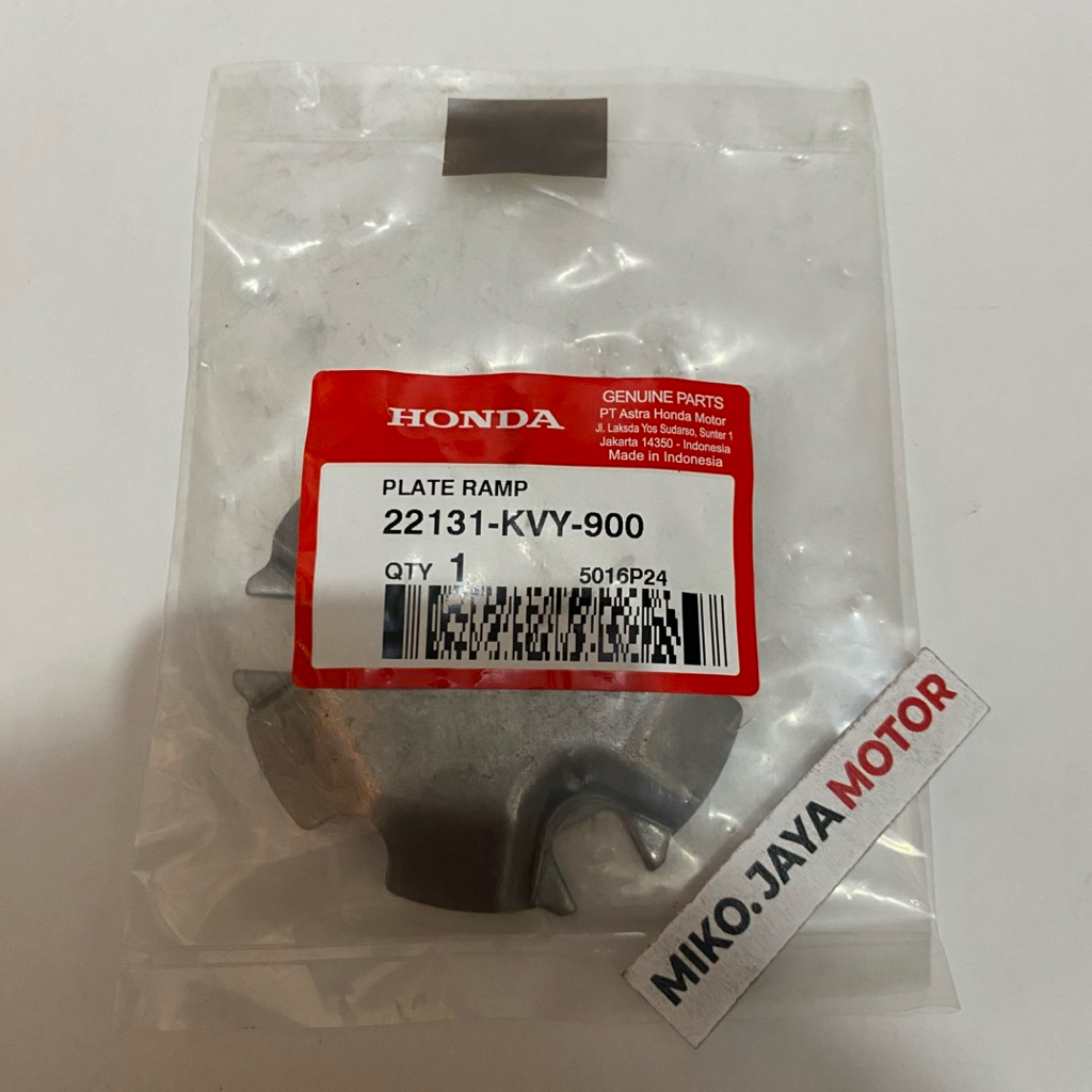 RAMP PLATE ROLLER HOUSING COVER 22131-KVY-900 BEAT CARBON SPACY CARBON SCOOPY CARBON ORIGINAL HONDA