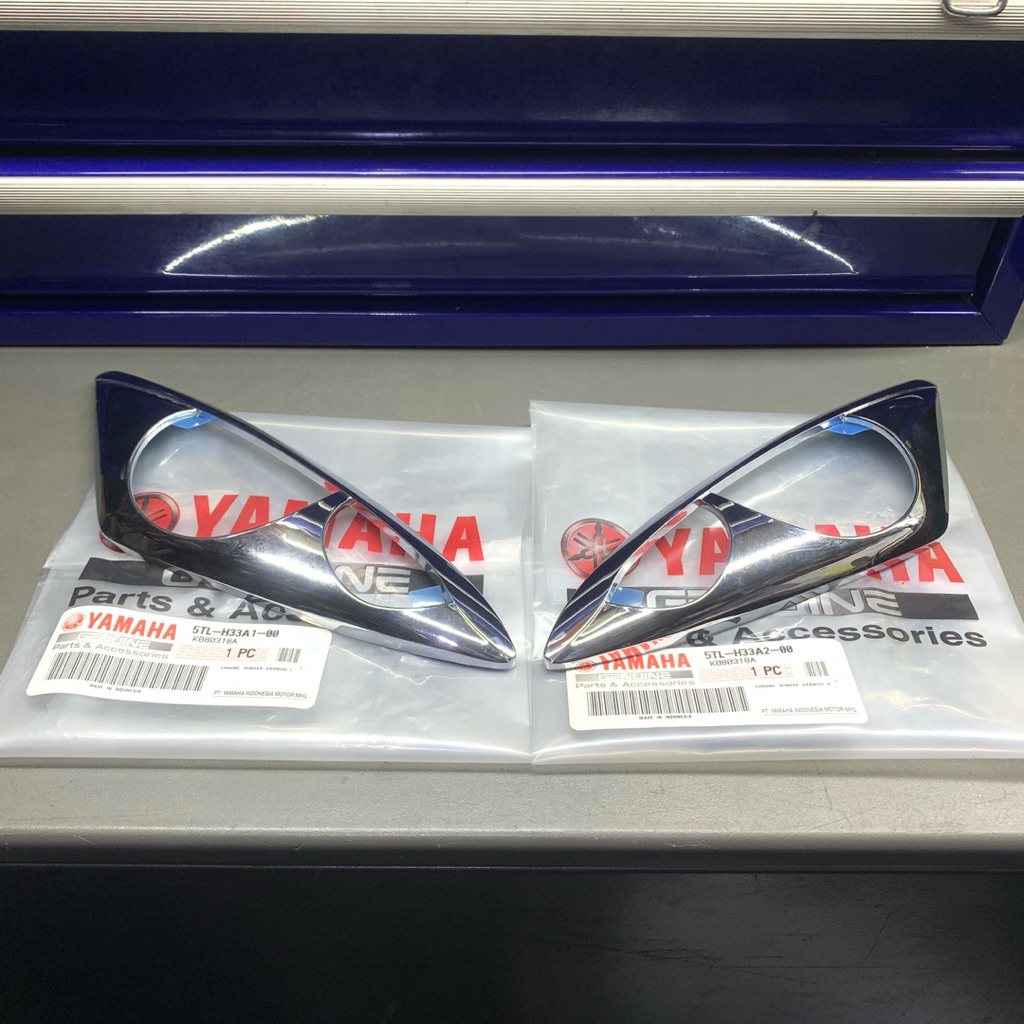 Mio Sporty Old Turn Signal Lamp Garnish Cover YAMAHA ของแท้ PARTS / YGP 5TL - H33A1 - 00 LEFT & 5TL 
