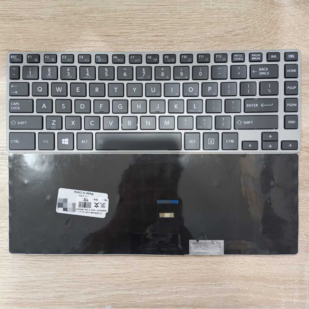Toshiba Tecra Z40 Z40-A Z40-B Z40T-A Z40T-B Z40-AK01M Z40-AK03M / R30 / R30A SILVER FRAME แป้นพิมพ์แ