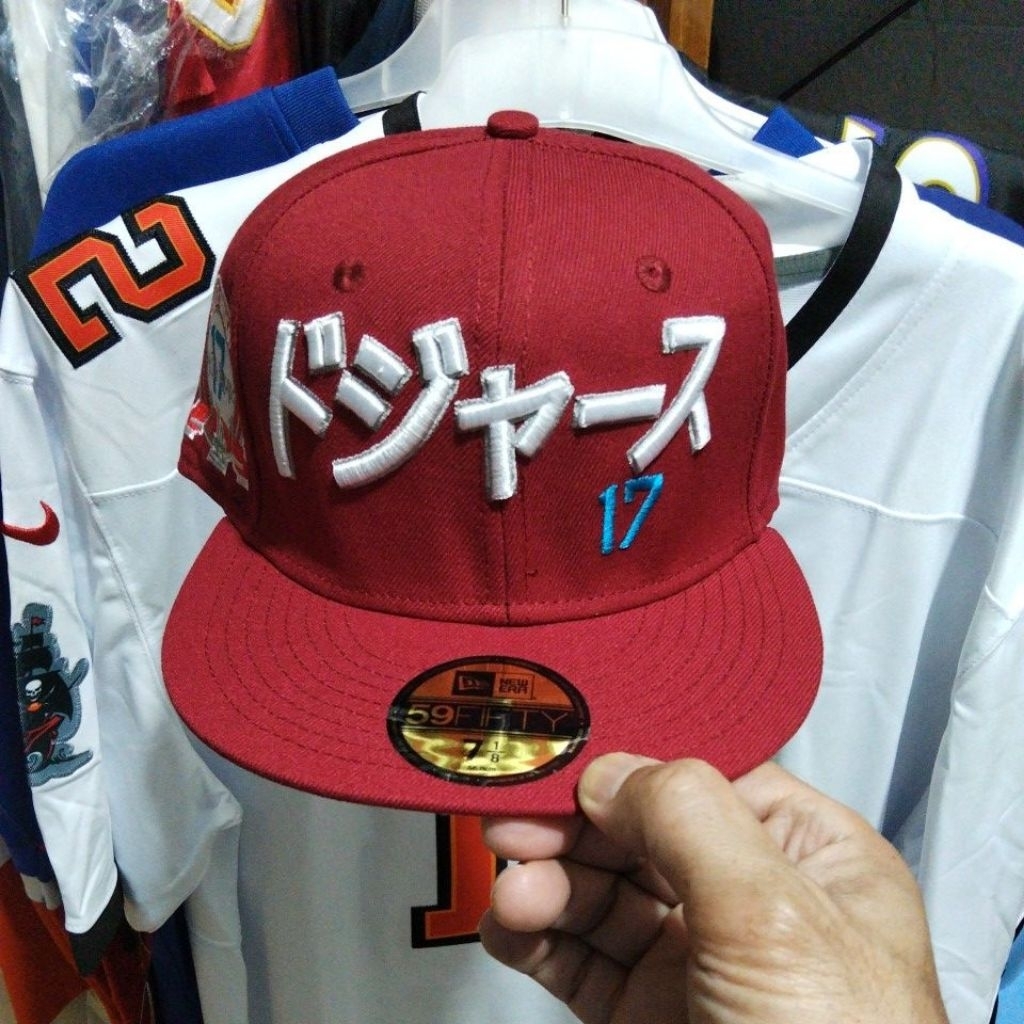 ฝาครอบตั้ง Los Angeles Dodgers Kanji 00htanl