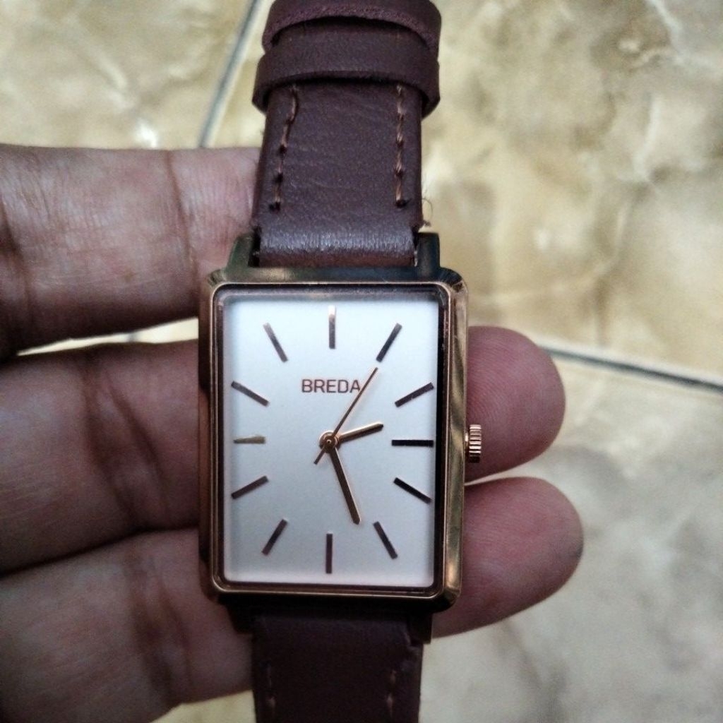 Breda vintage watch quart tank นําเข้า amrik
