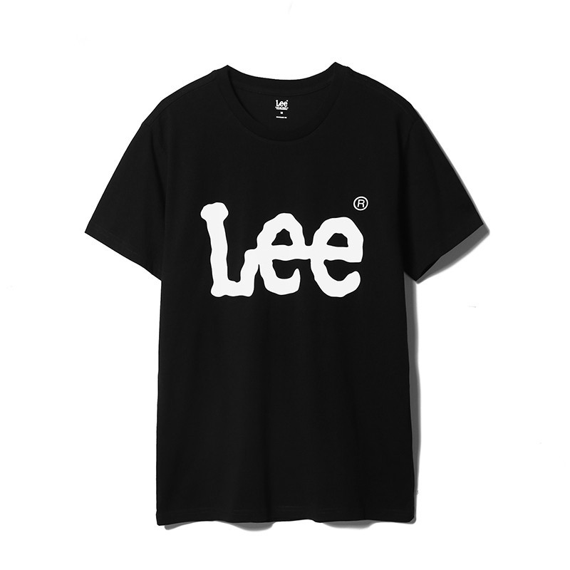 เสื้อยืดผู้ชายและผู้หญิง KATUN Lee - 2 สี (ดํา/ขาว) วัสดุผ้าฝ้ายนุ่มพร้อมโลโก้ Lee คลาสสิคที่หน้าอก