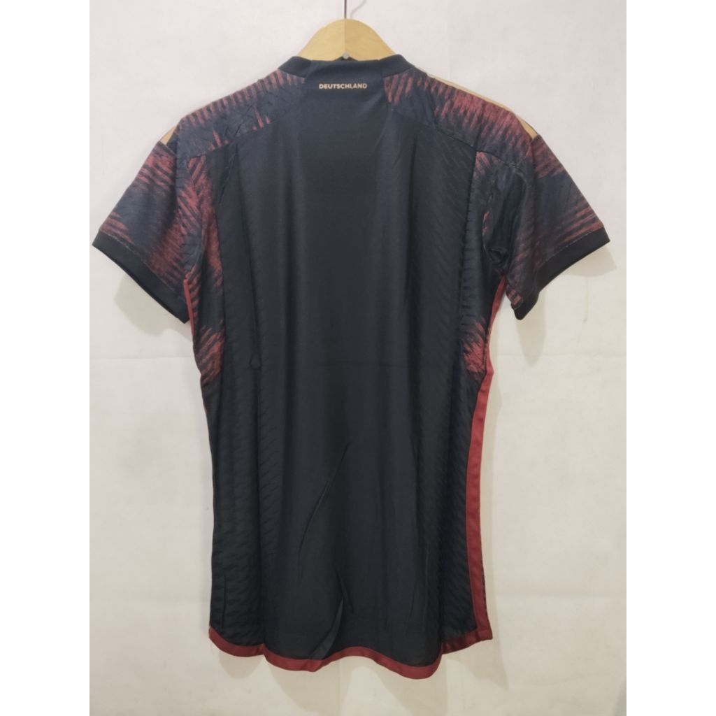 เสื้อแข่ง German.y away wc 2022. ฉบับที่ผู้เล่น