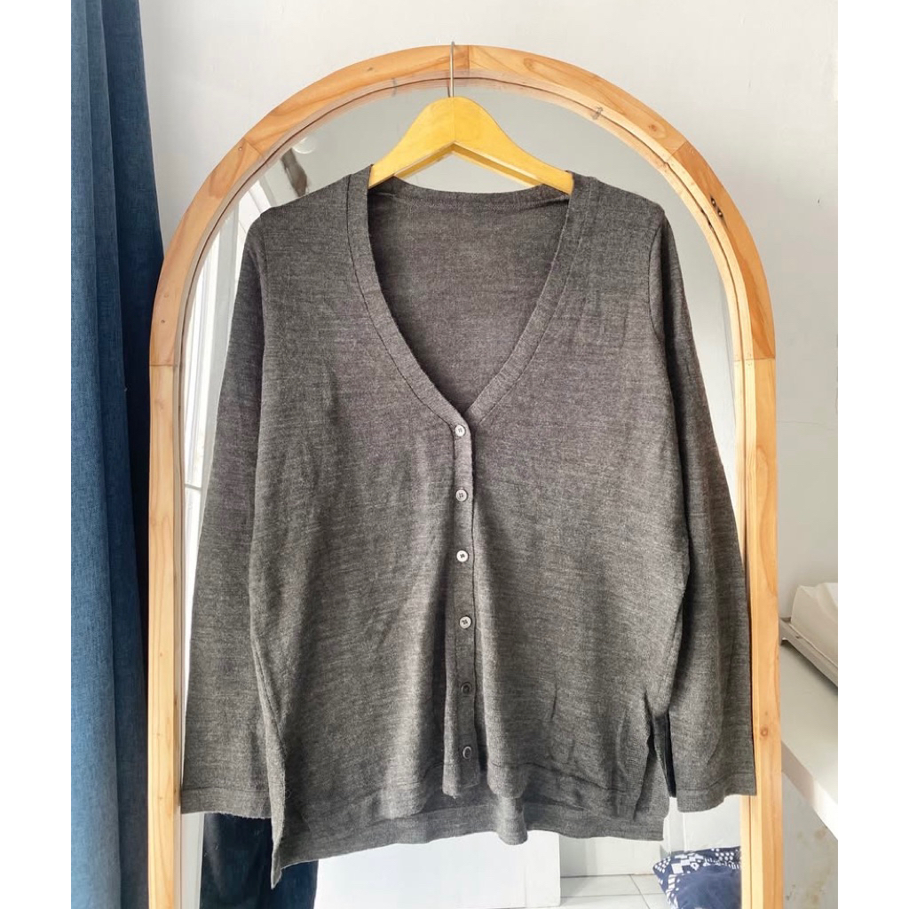 GREY CARDIGAN LD 104 CM