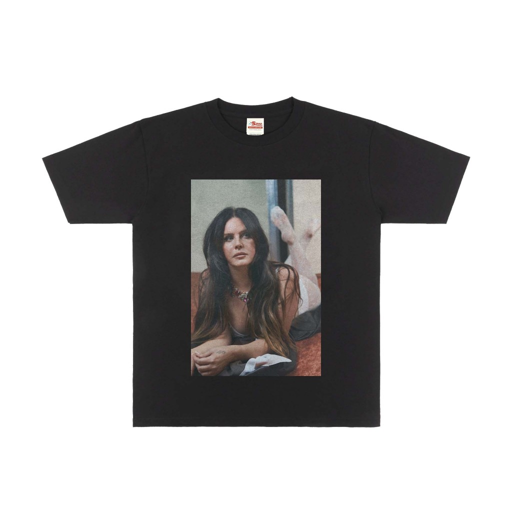 เสื้อยืด LANA DEL REY MAGAZINE NEATS DEPTH