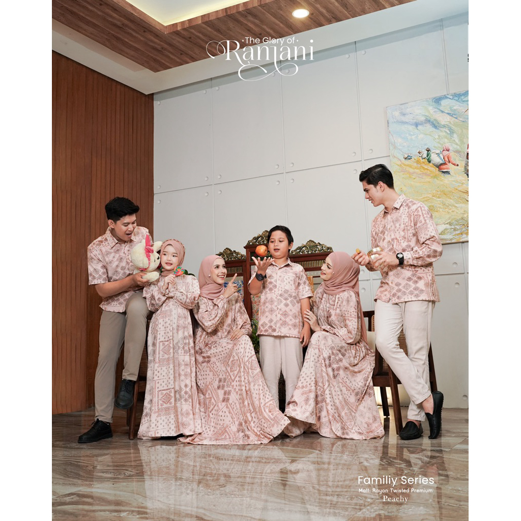 FAMSET ALINE OFFICIAL PEACHY - The Glory of Ranchani โดย Aline Official Peachy