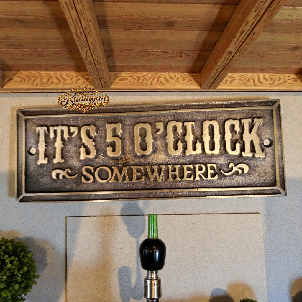 Its 5 Oclock Sign โปสเตอร์ตกแต่งผนัง Its 5 นาฬิกา