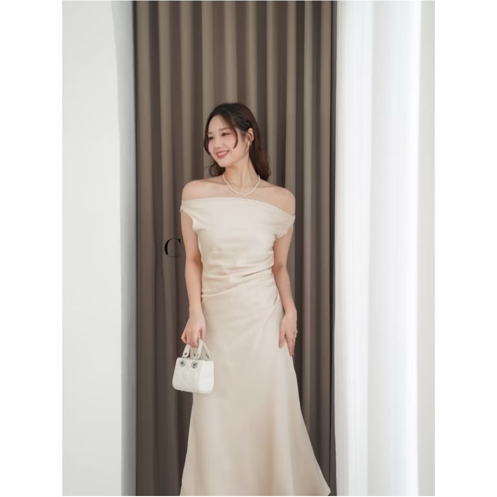 PRELOVED CHRISTY DRESS - PARTY DRESS / WEDDING DRESS / WEDDING DRESS