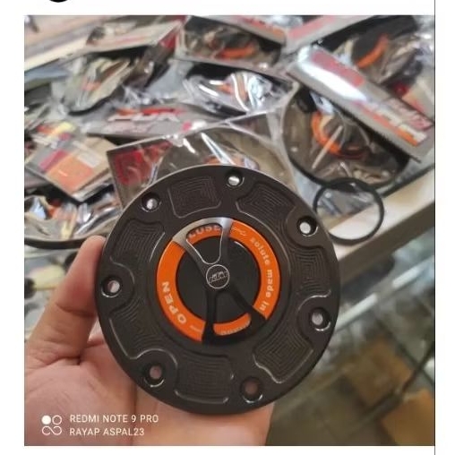 KTM ninja 150 รุ่น dkt ฝาถัง