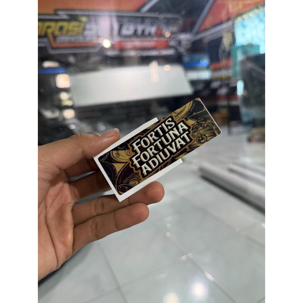 สติ๊กเกอร์ Fortis fortuna adiuvat