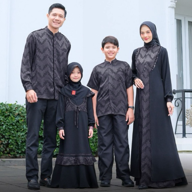 KEKE AKASA SERIES BLACK SARIMBIT FAMILY 2025