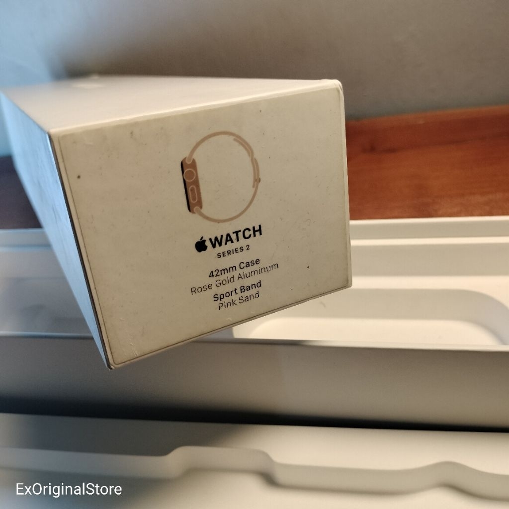 กล่อง Apple Watch Series 2 42 มม. ดั้งเดิม