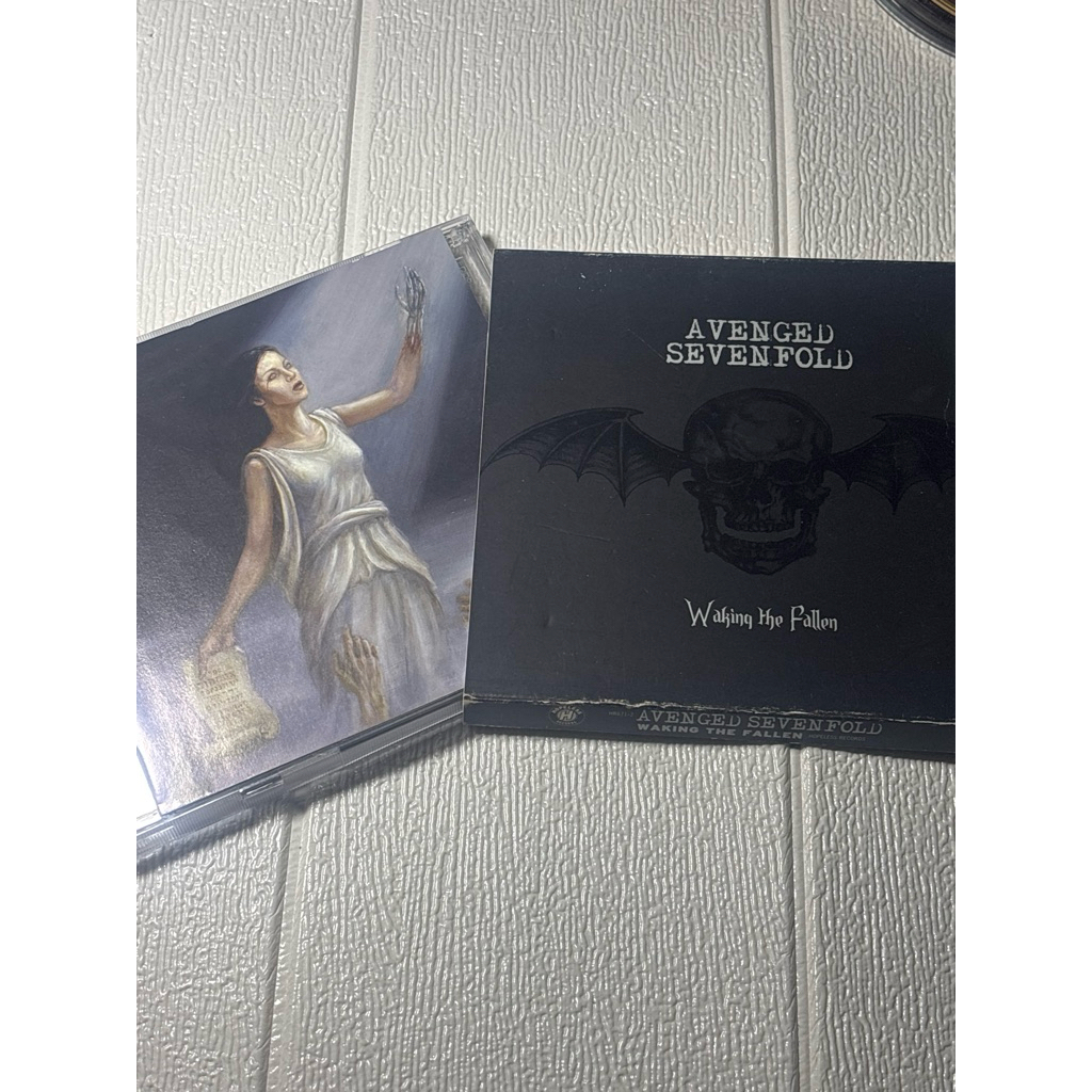 ซีดี ALBUM AVENGED SEVENTFOLD A7X WAKING ต้นฉบับที่ล้มเหลว